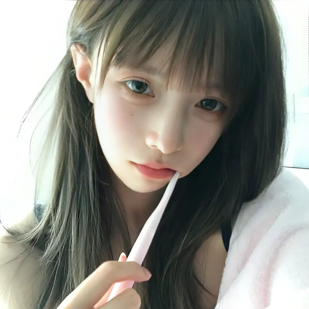 鸟姐妹的反差生活第三季封面